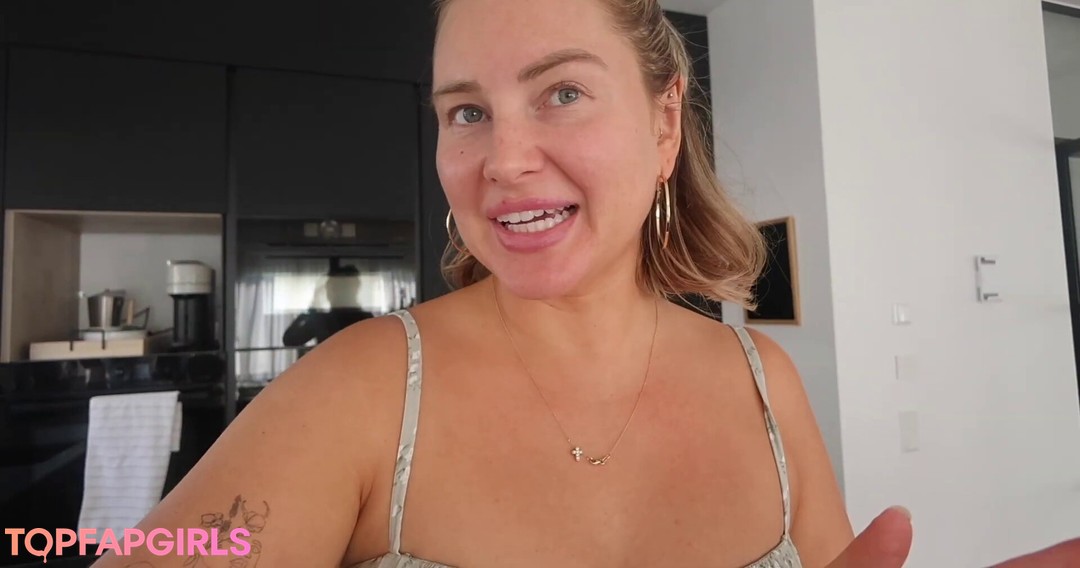 Foto di nudo di fuga di OnlyFans di Maren Wolf #1126