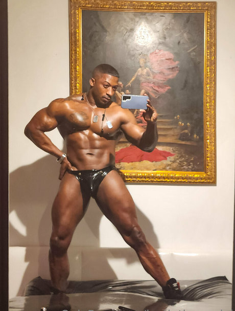 Foto di nudo di fuga di OnlyFans di Justinthemodel