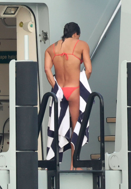 Foto di nudo di fuga di OnlyFans di Michelle Rodriguez