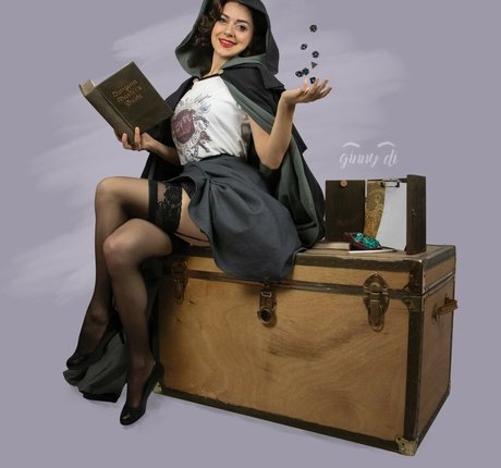Ginny Di