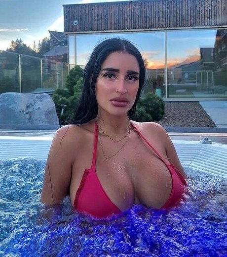 Foto di nudo di fuga di OnlyFans di Tania Barbosa