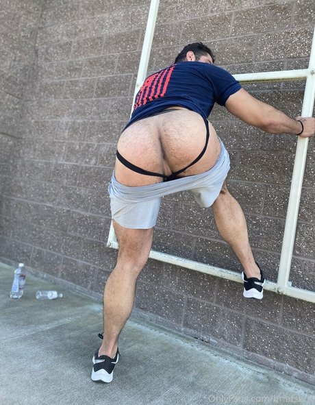 Foto di nudo di fuga di OnlyFans di Briefsbull