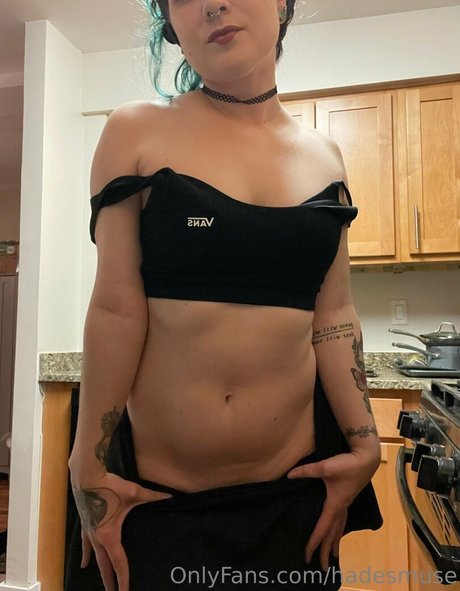 Foto di nudo di fuga di OnlyFans di Hadesmuse