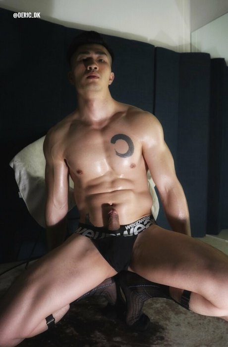 Foto di nudo di fuga di OnlyFans di Deric888