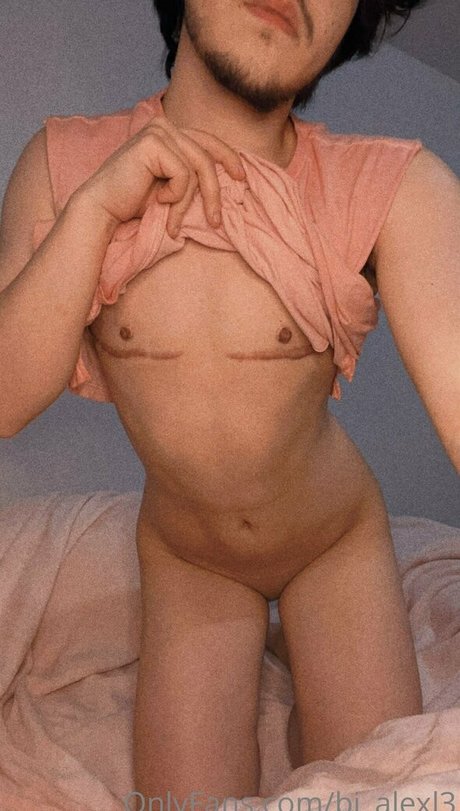 Foto di nudo di fuga di OnlyFans di Xox0kai0xox