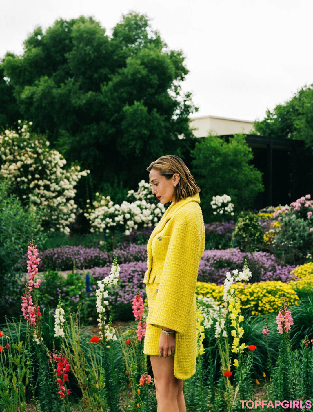 Foto di nudo di fuga di OnlyFans di Elizabeth Olsen #99 Foto di nudo di fuga di OnlyFans di Elizabeth Olsen #99