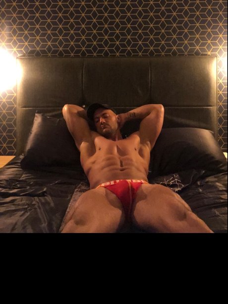 Liam James