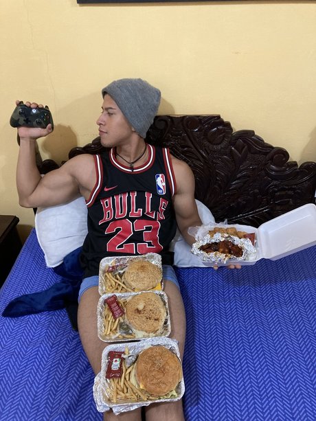 Foto di nudo di fuga di OnlyFans di Lin Kal Juarez