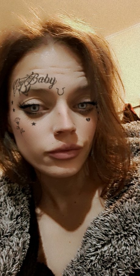 Foto di nudo di fuga di OnlyFans di Lillunajade