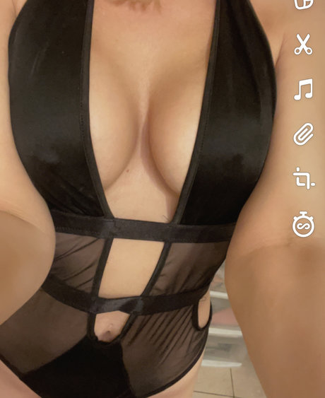Vanessa Love