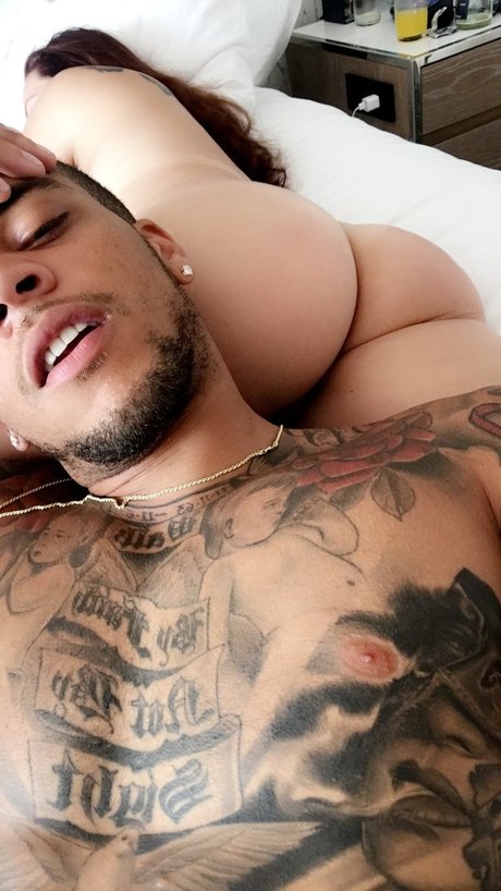 Foto di nudo di fuga di OnlyFans di Louis