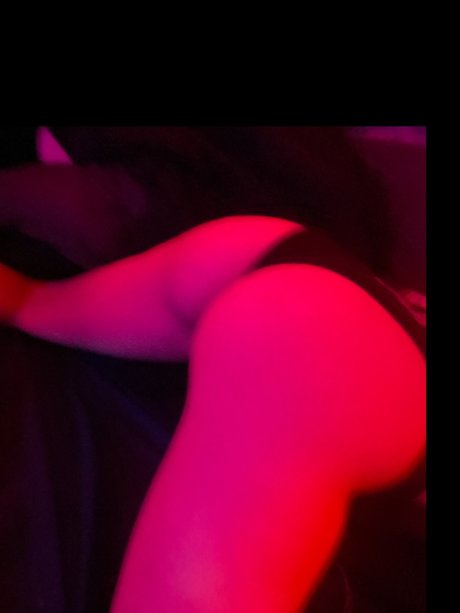 Foto di nudo di fuga di OnlyFans di Looneylilly