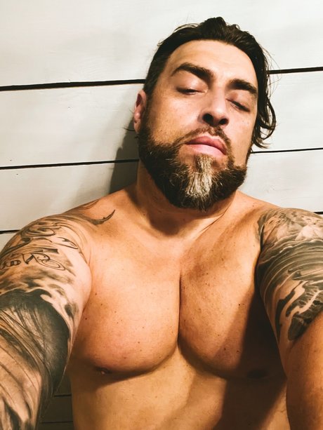 Foto di nudo di fuga di OnlyFans di Martm