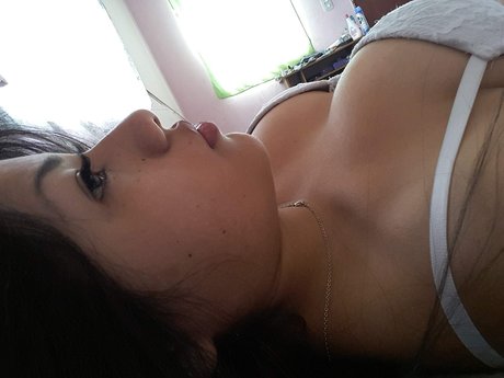 Foto di nudo di fuga di OnlyFans di Loa