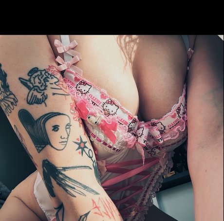 Foto di nudo di fuga di OnlyFans di C