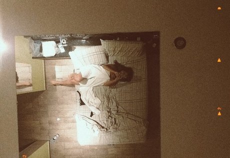 Foto di nudo di fuga di OnlyFans di Lu Ann