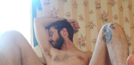 Foto di nudo di fuga di OnlyFans di Luke Becker