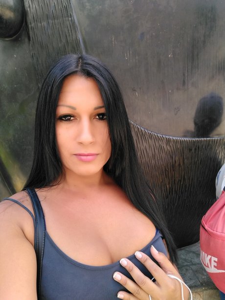 Foto di nudo di fuga di OnlyFans di Luisa