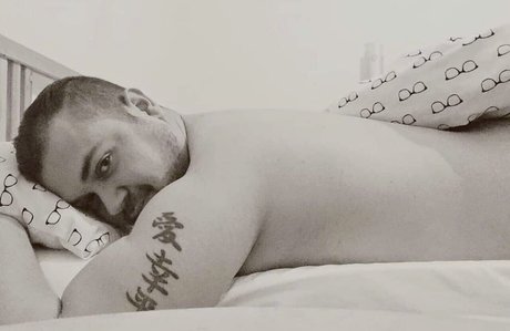 Foto di nudo di fuga di OnlyFans di Marcelo Cruz