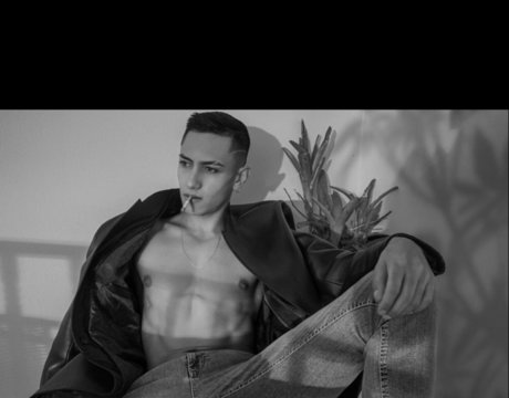 Foto di nudo di fuga di OnlyFans di Melojc