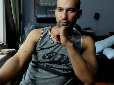 Foto di nudo di fuga di OnlyFans di Fill The Wallet