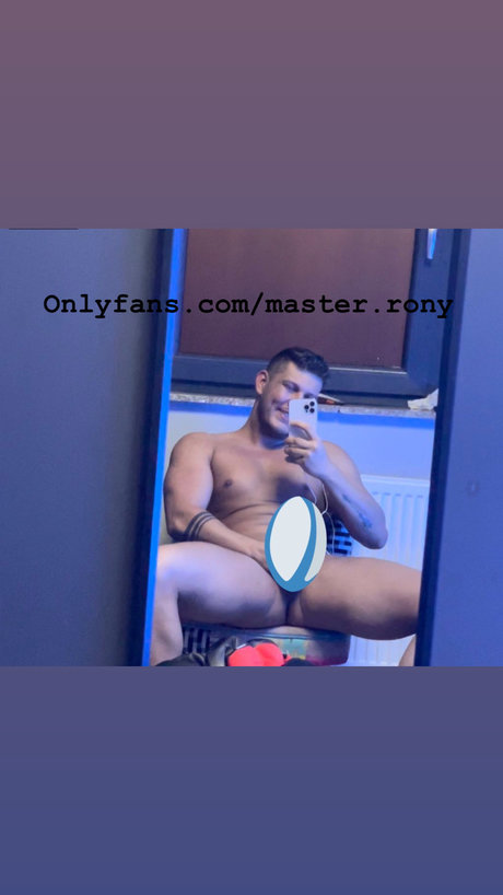 Foto di nudo di fuga di OnlyFans di Mr Rony 
