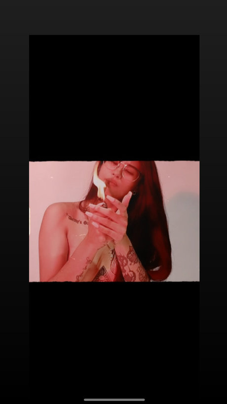 Foto di nudo di fuga di OnlyFans di Miso Santi