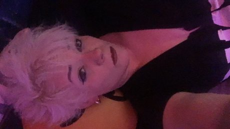 Foto di nudo di fuga di OnlyFans di Mina