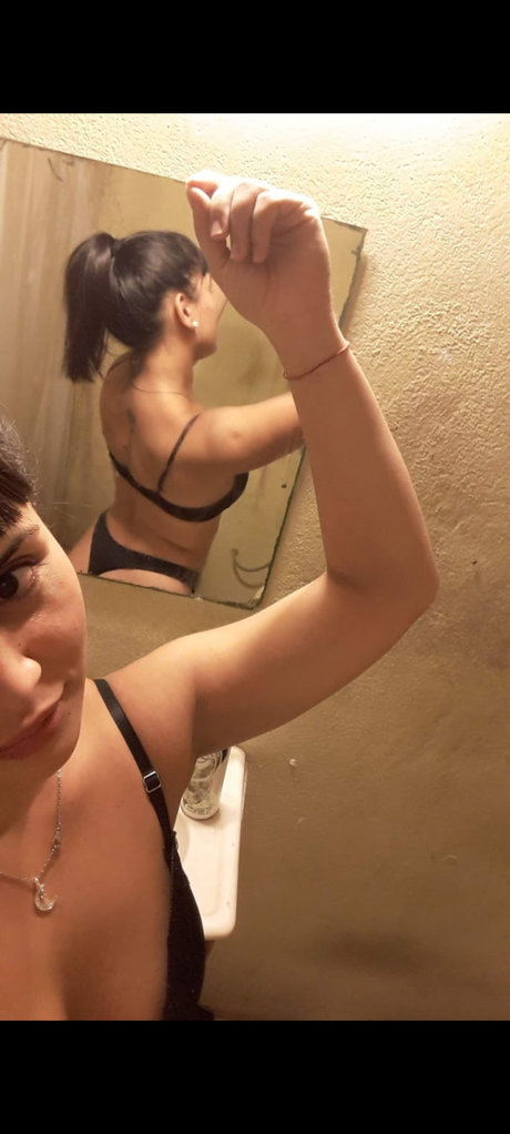 Foto di nudo di fuga di OnlyFans di Milagros Arguello