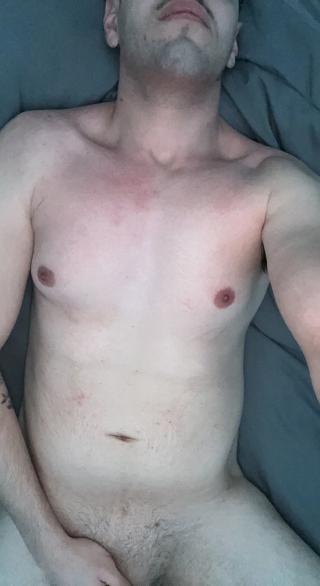 Foto di nudo di fuga di OnlyFans di Midsavy