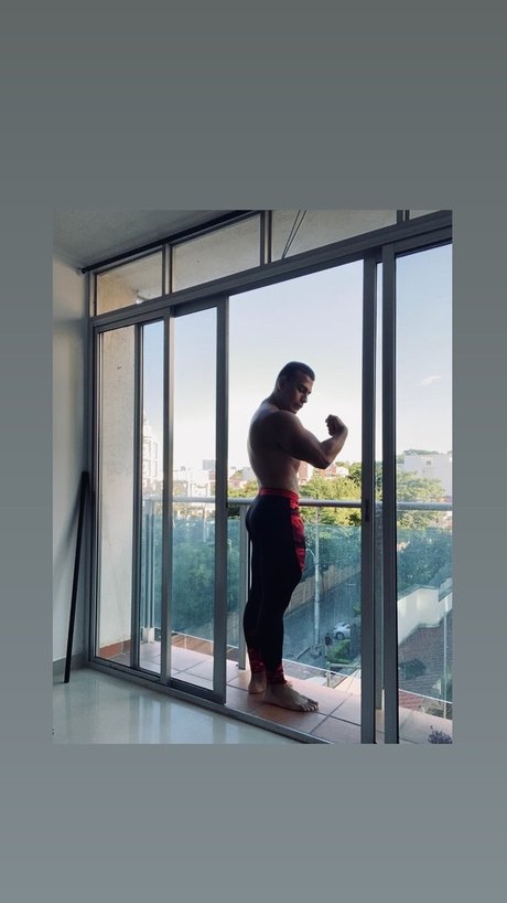 Foto di nudo di fuga di OnlyFans di Sergio