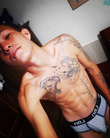 Foto di nudo di fuga di OnlyFans di Erasmo Sanchez Hernandez