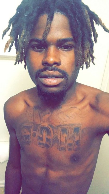 Foto di nudo di fuga di OnlyFans di Mob Marley
