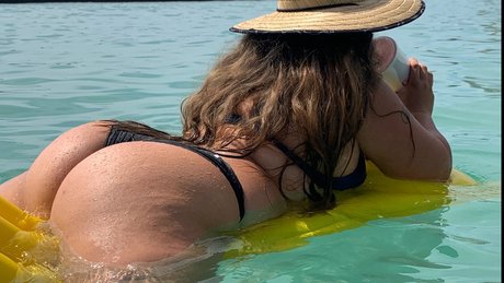 Foto di nudo di fuga di OnlyFans di Maryjane Moore