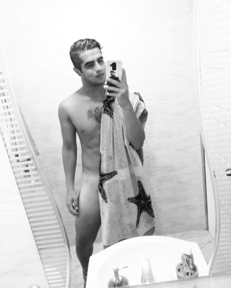 Foto di nudo di fuga di OnlyFans di Nicko 