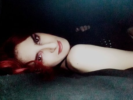 Foto di nudo di fuga di OnlyFans di Mysteriousdarkness