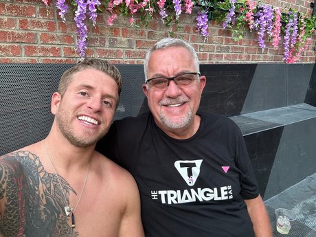 Foto di nudo di fuga di OnlyFans di Daddy Ampamp Younger Husband