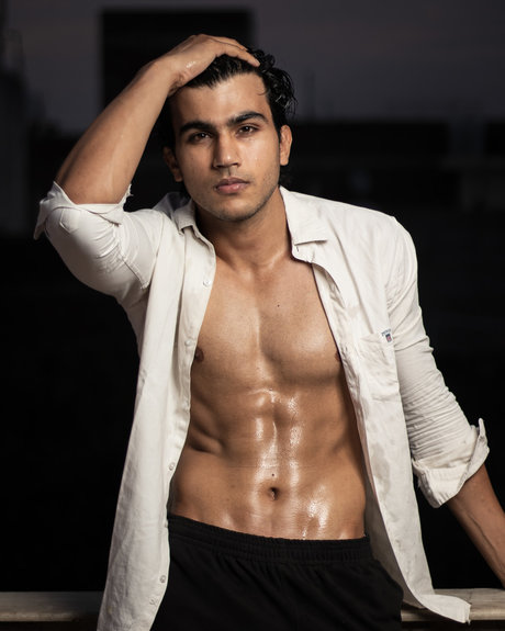 Foto di nudo di fuga di OnlyFans di Ankit