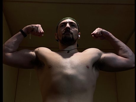 Foto di nudo di fuga di OnlyFans di Musclesvw