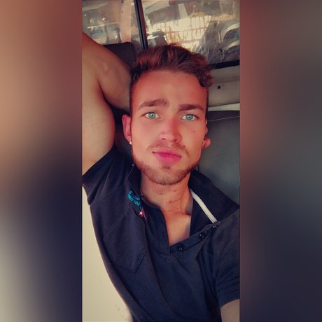 Foto di nudo di fuga di OnlyFans di Mr Frosty