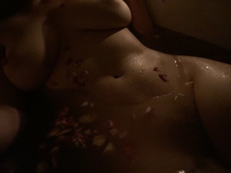 Foto di nudo di fuga di OnlyFans di Mousey