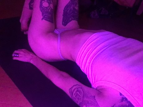 Foto di nudo di fuga di OnlyFans di Nasty