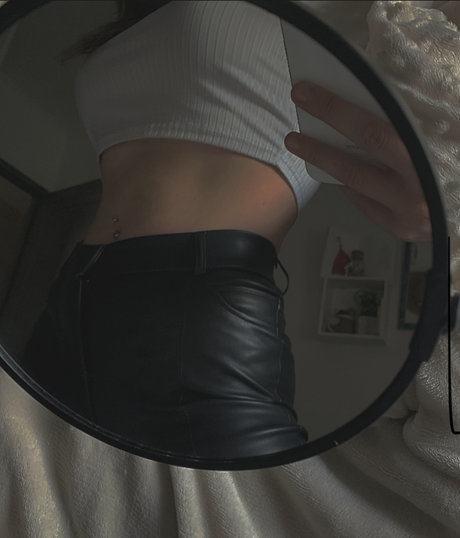 Foto di nudo di fuga di OnlyFans di Nasta