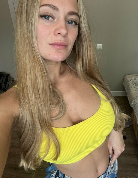 Foto di nudo di fuga di OnlyFans di Xgoodgirl1x