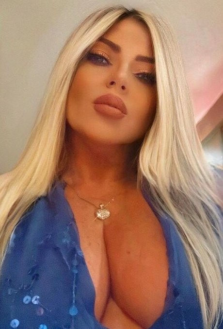Foto di nudo di fuga di OnlyFans di Flaviana Basta