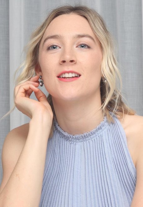 Foto di nudo di fuga di OnlyFans di Saoirse Ronan