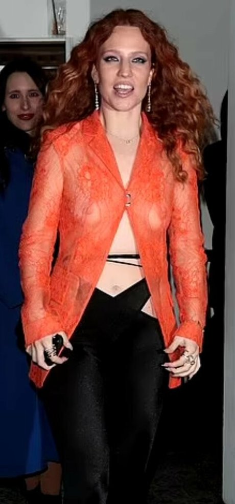 Foto di nudo di fuga di OnlyFans di Jess Glynne