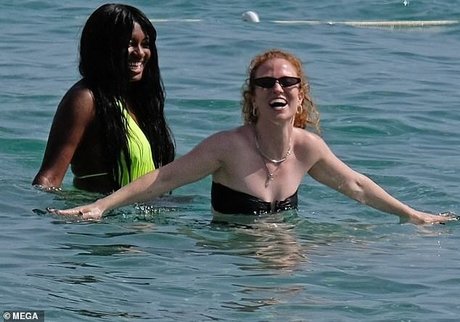 Foto di nudo di fuga di OnlyFans di Jess Glynne