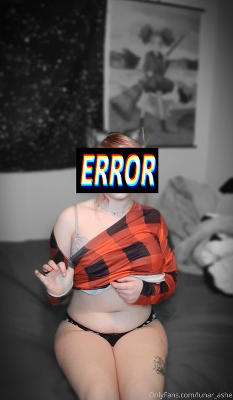 Foto di nudo di fuga di OnlyFans di Lunarashe