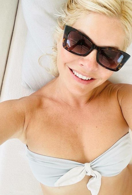 Foto di nudo di fuga di OnlyFans di Holly Willoughby